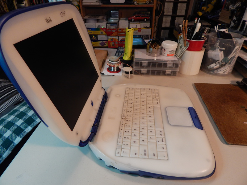 imac g3 clamshell